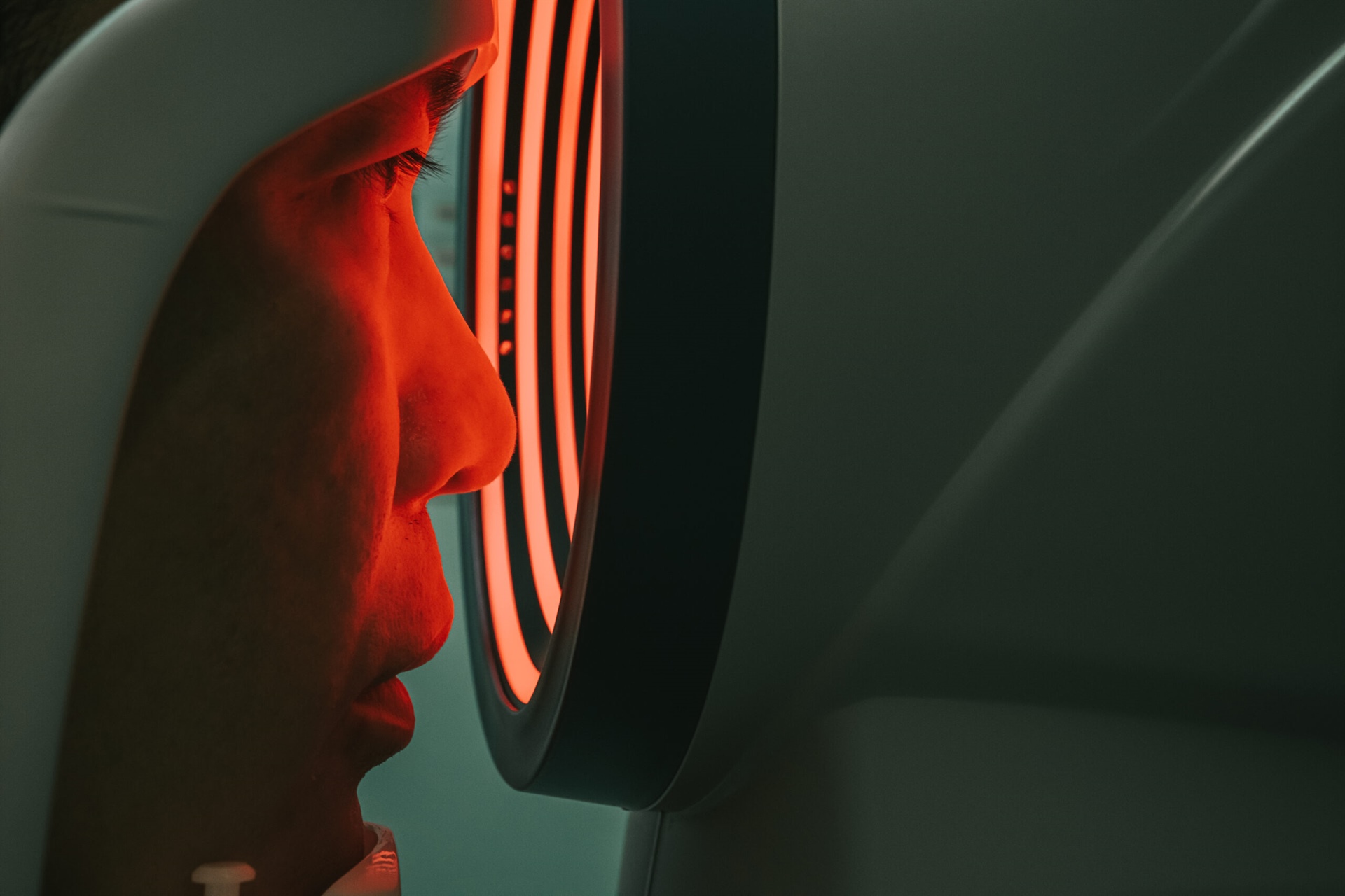 Netzhaut-Scanner beim Gesundheitsoptiker entdeckt frühe Augenkrankheiten