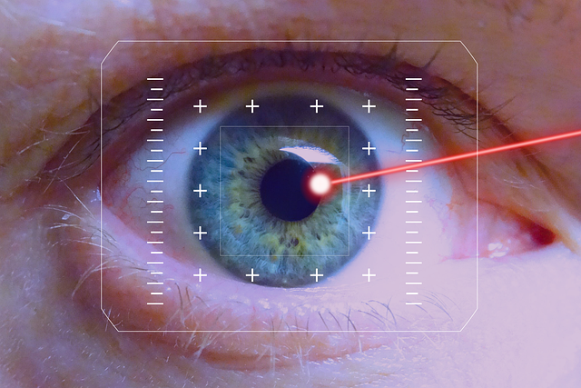 Nach der Augen-Laser-OP fast erblindet